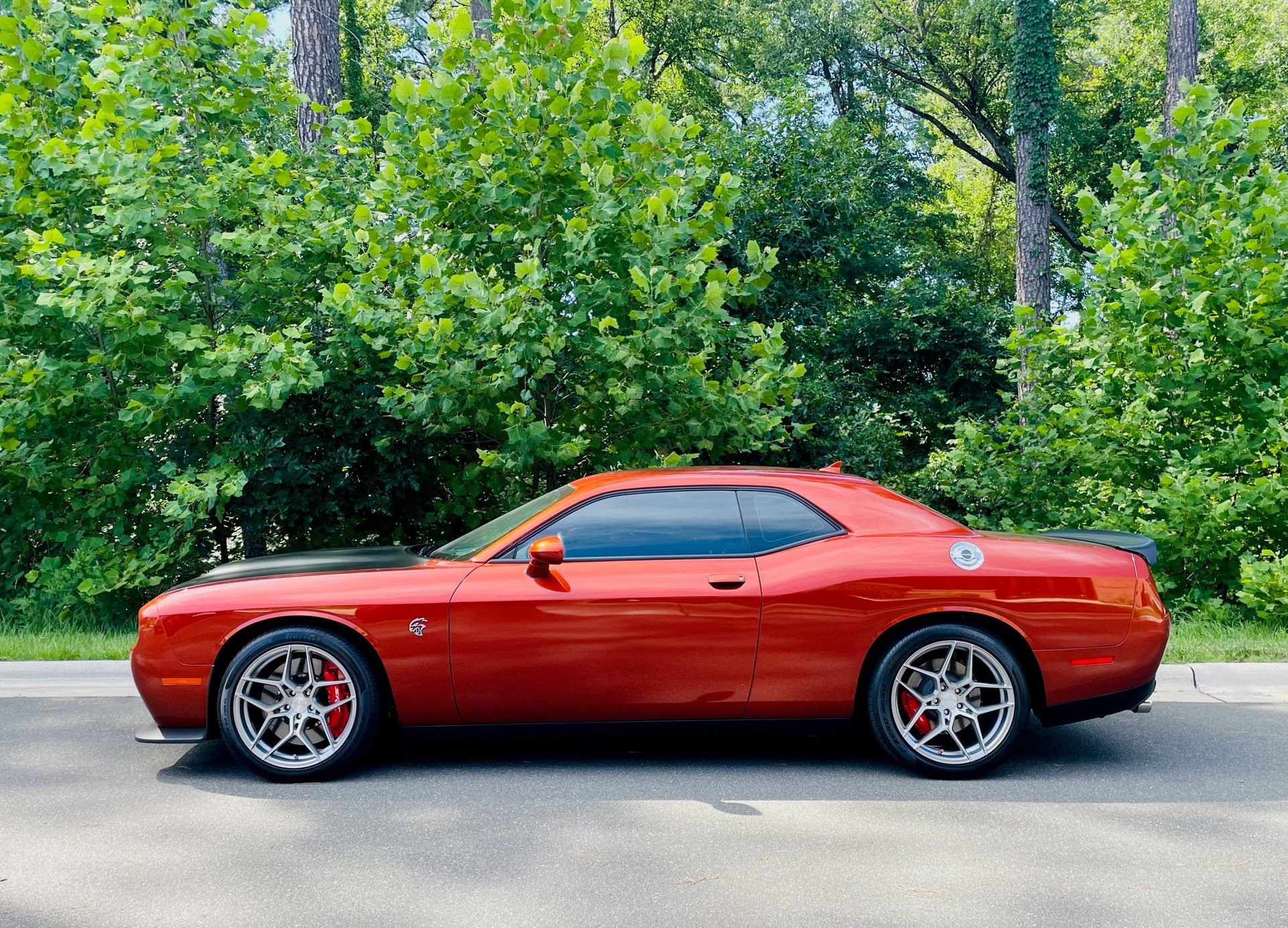 Used 2022 Dodge Challenger SRT Hellcat w/ Plus Package RWD image 9