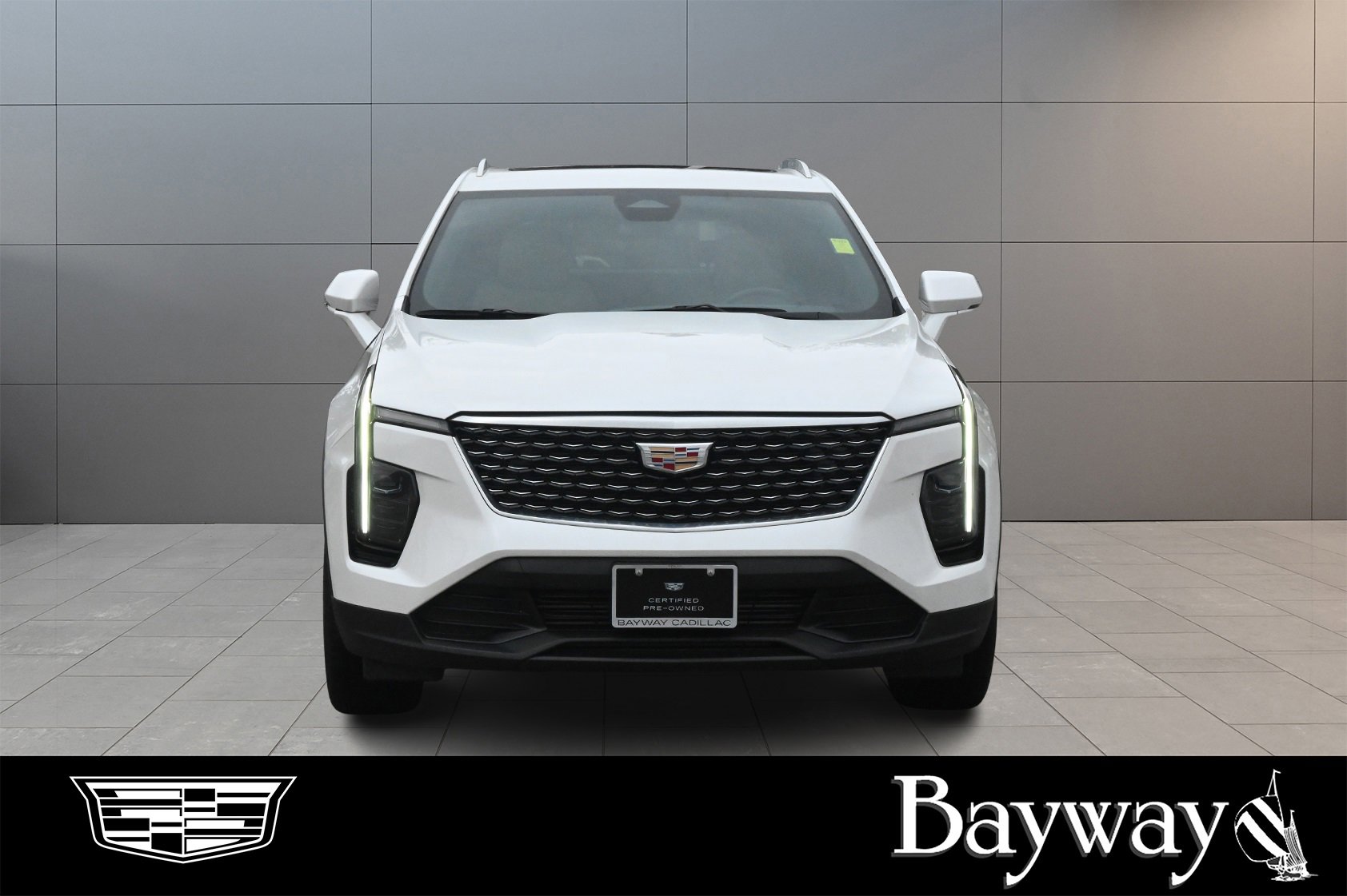 Certified 2024 Cadillac XT4 Luxury w/ Cold Weather Package image 2