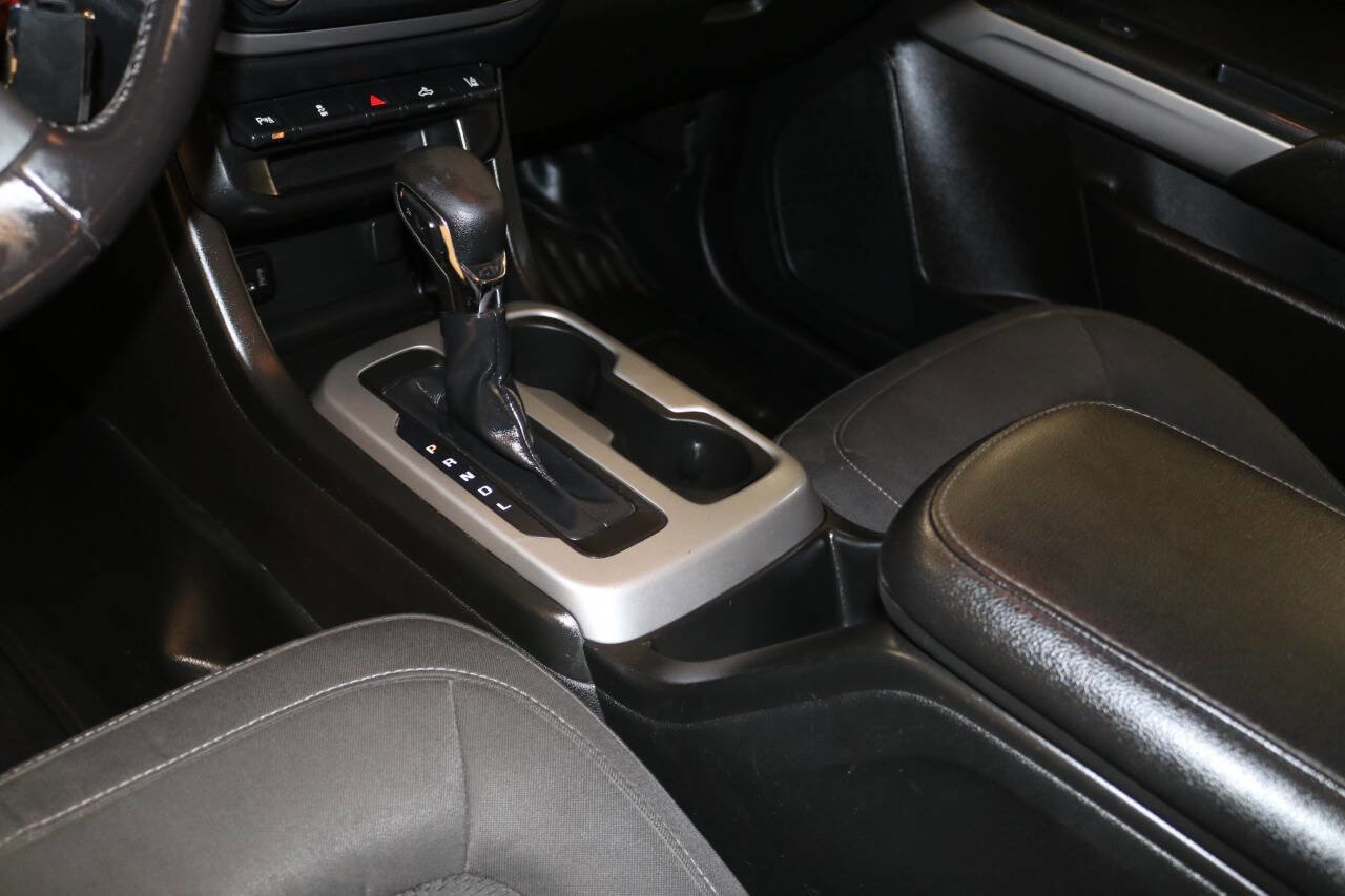 Used 2022 Chevrolet Colorado LT w/ Fleet Safety Package image 35