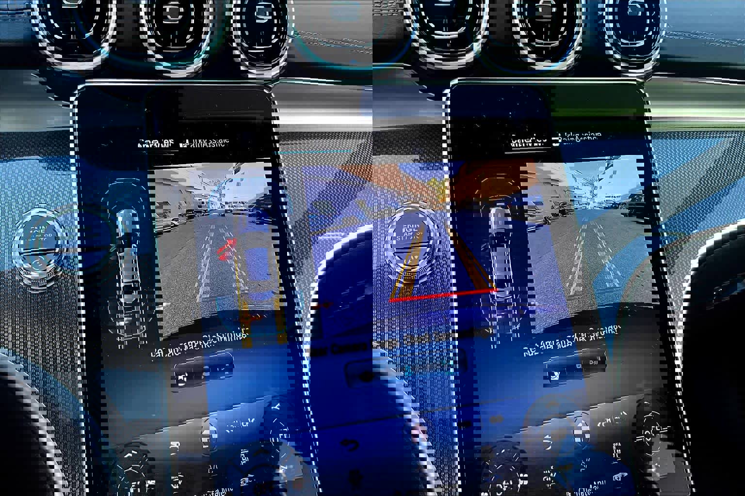 Used 2025 Mercedes-Benz C 300 4MATIC Sedan image 25