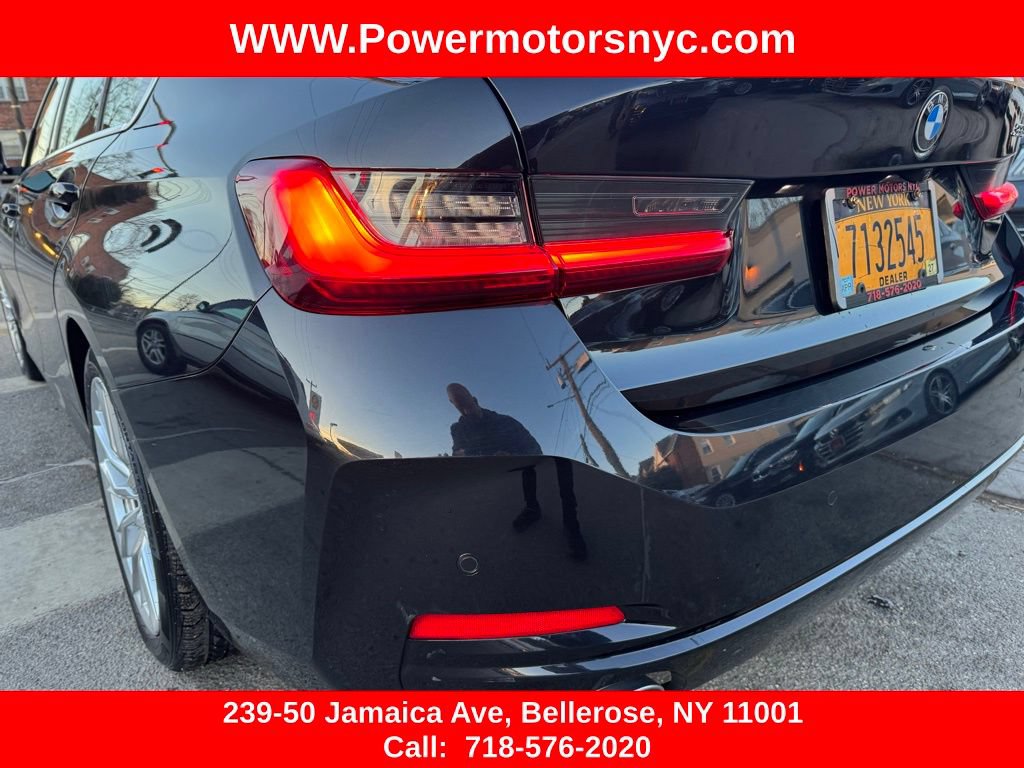 Used 2024 BMW 330i Sedan w/ Convenience Package RWD image 14
