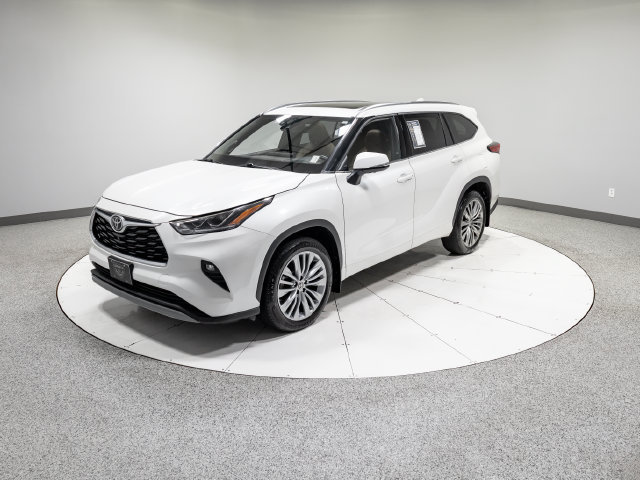 Used 2021 Toyota Highlander Platinum AWD/4WD image 37