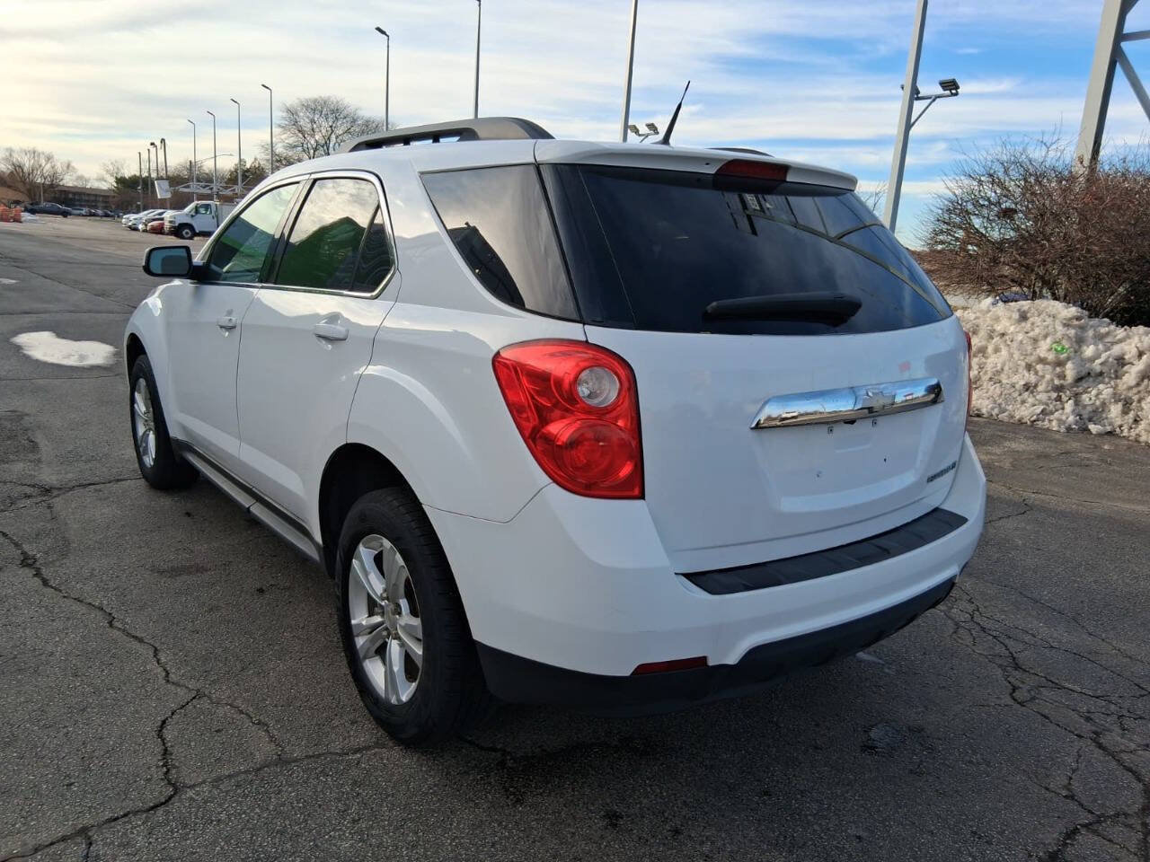 Used 2010 Chevrolet Equinox LT w/ Vehicle Interface Package FWD image 6