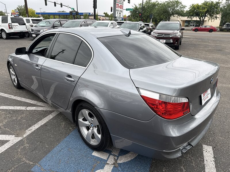 Used 2007 BMW 525i Sedan RWD image 3