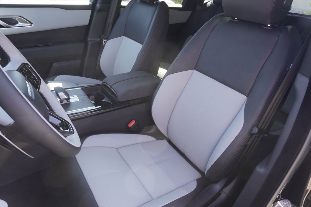 New 2026 Land Rover Range Rover Velar Dynamic SE image 20