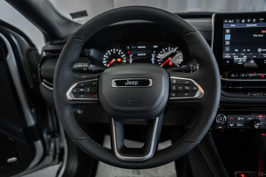 New 2025 Jeep Compass Limited w/ Sun & Sound Group image 26