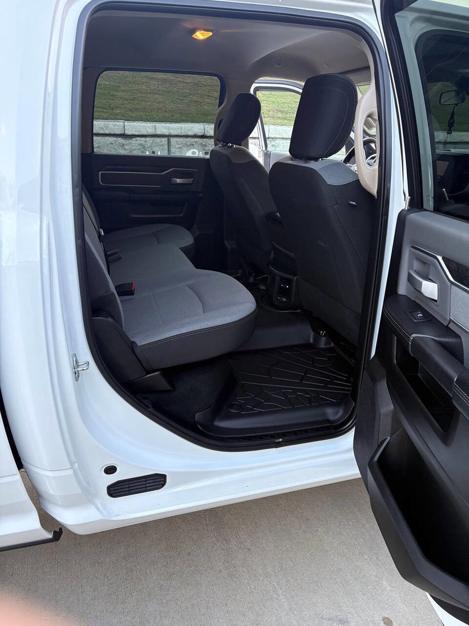 Used 2019 RAM 3500 Big Horn image 10