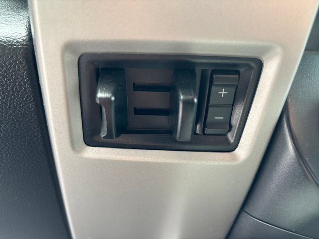 Used 2017 Ford F250 Lariat w/ Lariat Value Package AWD/4WD image 32