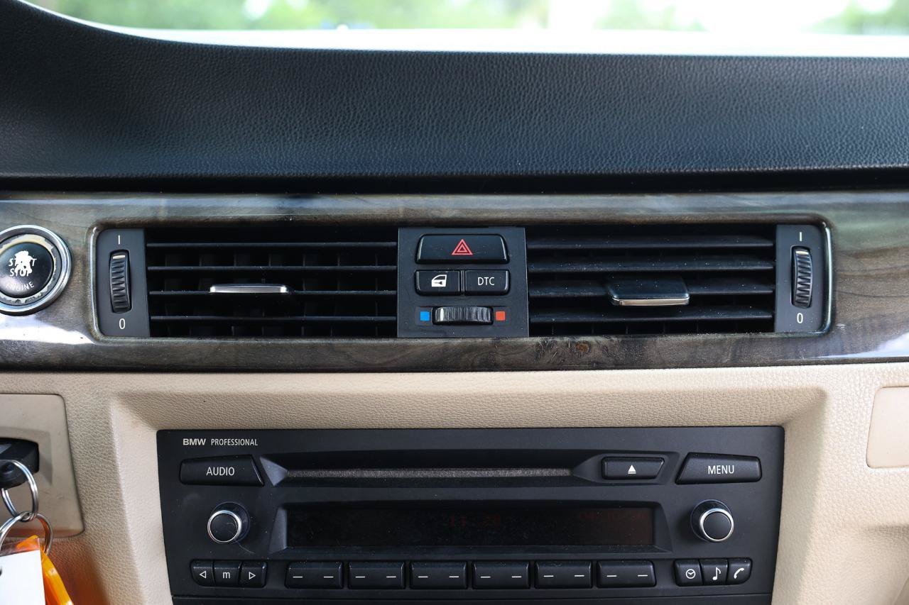 Used 2009 BMW 328i Convertible RWD image 34