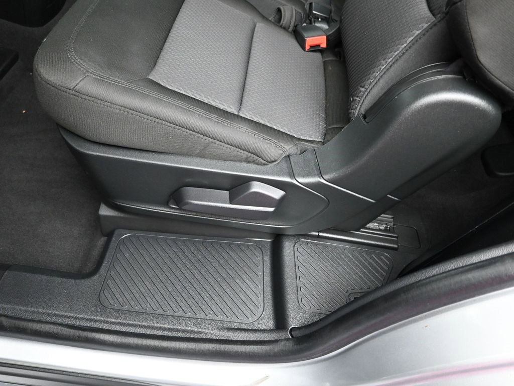 Certified 2022 Ford Explorer XLT image 32