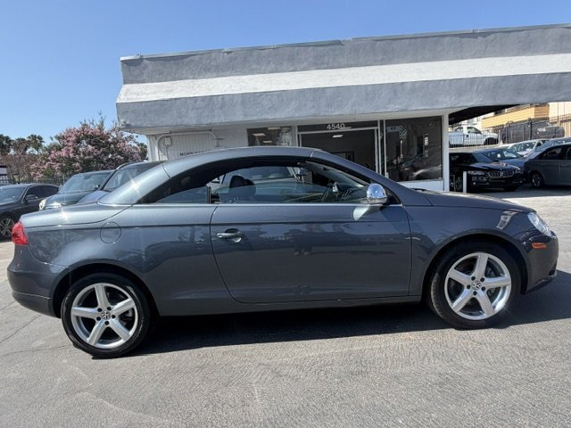Used 2007 Volkswagen Eos 2.0T FWD image 1