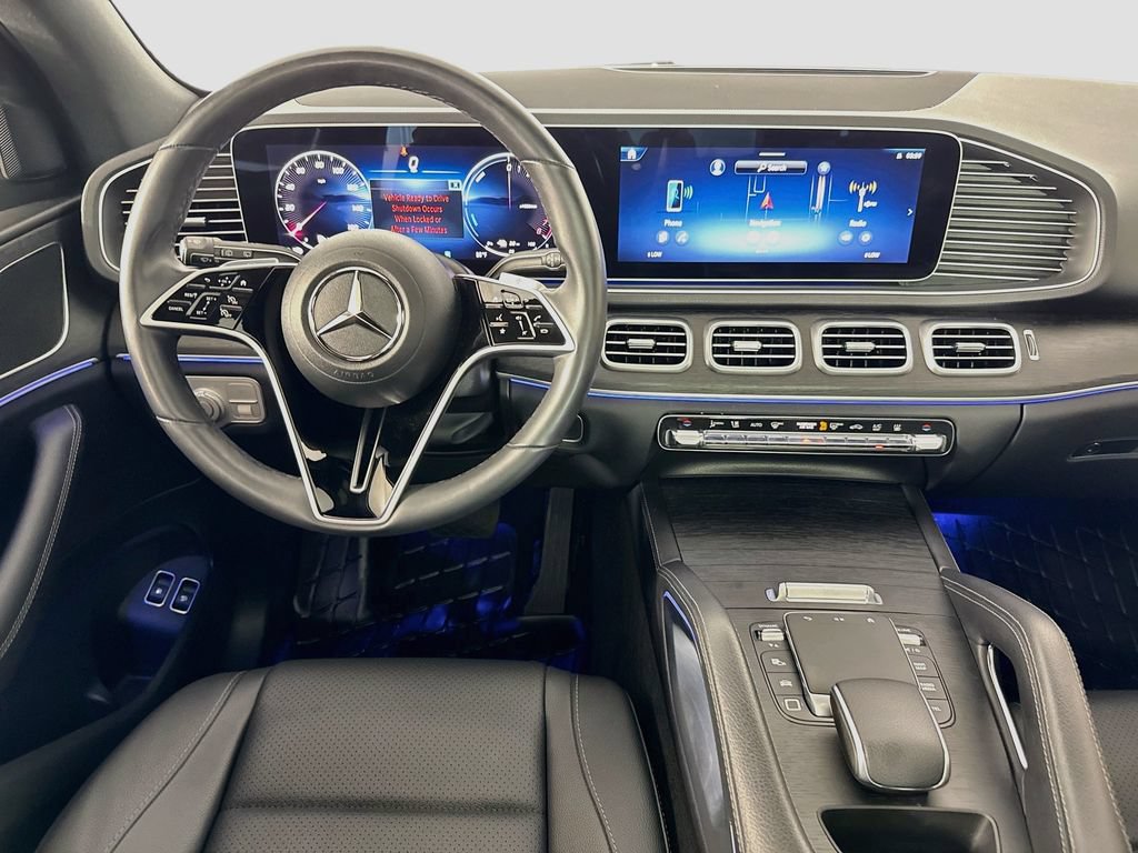 Used 2025 Mercedes-Benz GLE 450e 4MATIC w/ Winter Package image 23