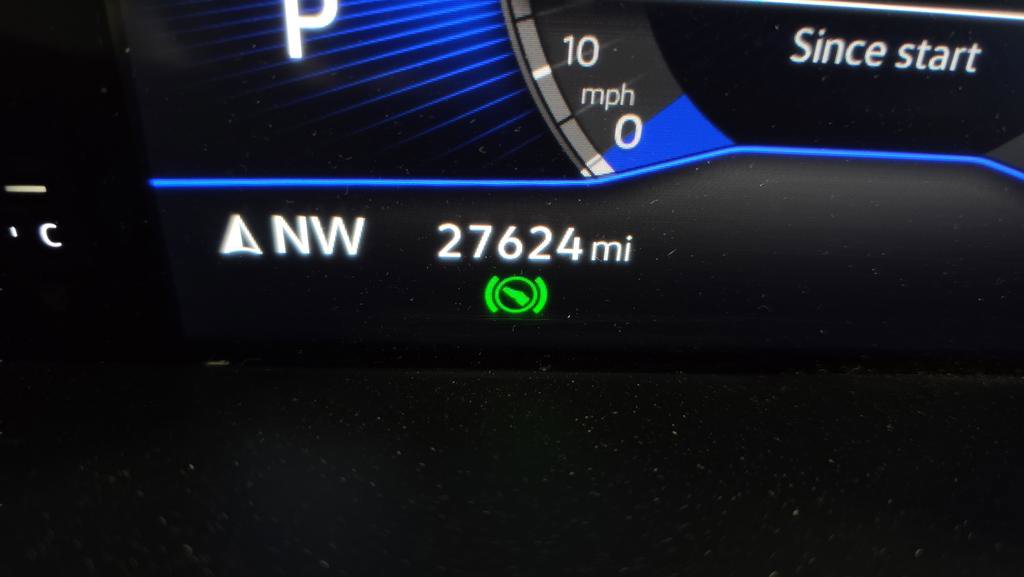 Used 2022 Volkswagen Tiguan SE image 12