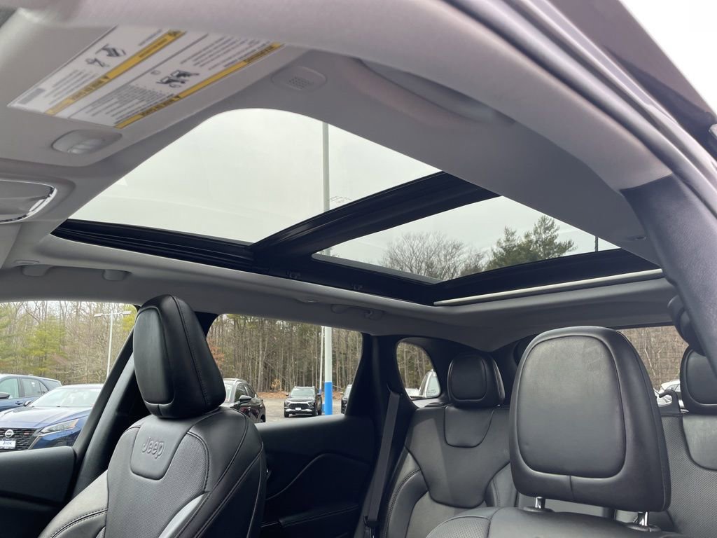 Used 2023 Jeep Cherokee Altitude Lux w/ Lux Elite Package image 34