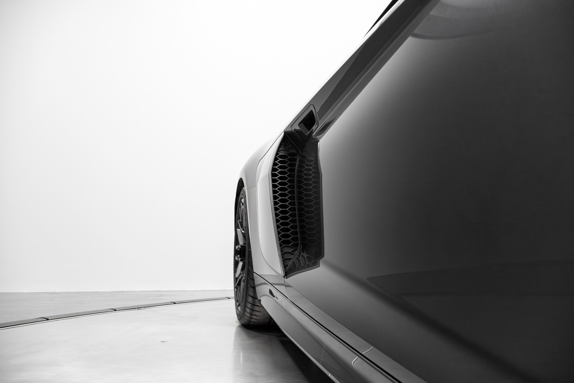 Used 2018 Audi R8 V10 w/ Premium Package image 43