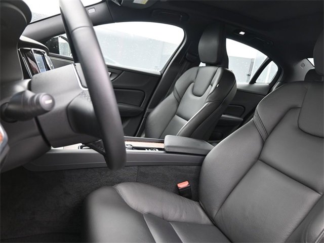 Used 2023 Volvo S60 B5 Plus w/ Climate Package image 9