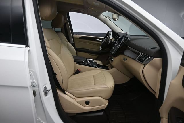 Used 2018 Mercedes-Benz GLS 450 4MATIC w/ Premium Package image 27