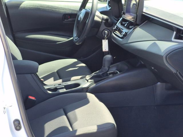 Used 2025 Toyota Corolla LE image 19