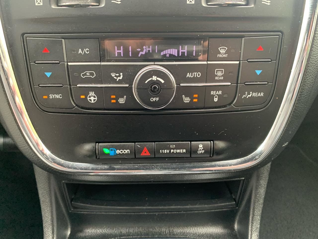 Used 2018 Dodge Grand Caravan GT FWD image 16