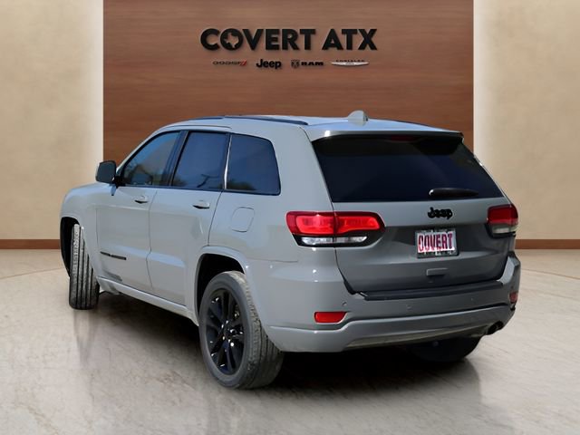 Used 2021 Jeep Grand Cherokee Laredo X image 3
