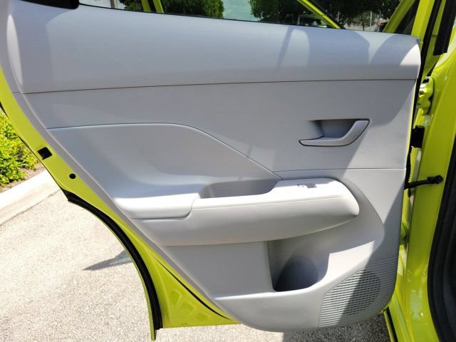 Certified 2024 Hyundai Kona Electric SEL FWD image 8