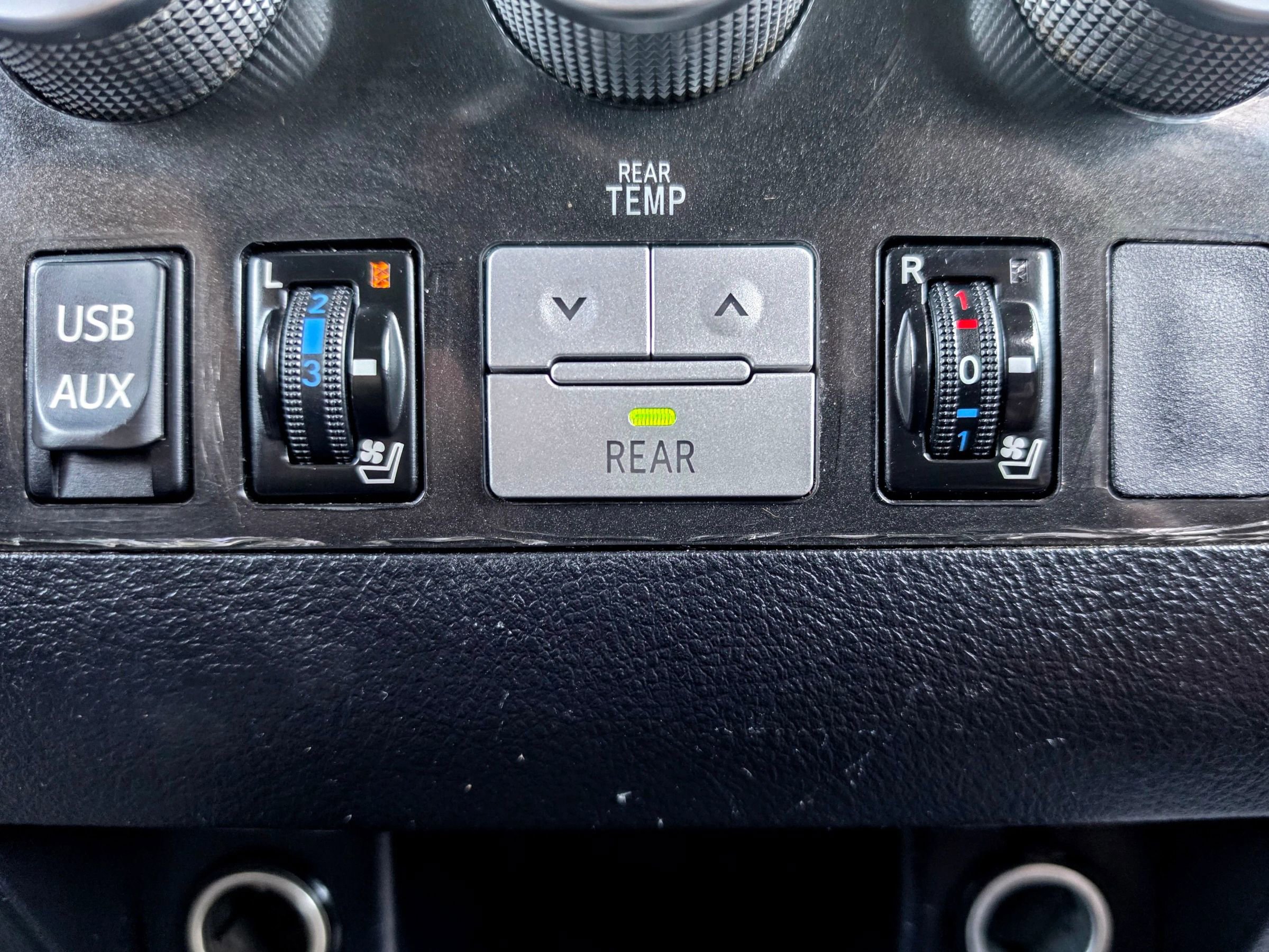Used 2013 Toyota Sequoia Platinum image 31