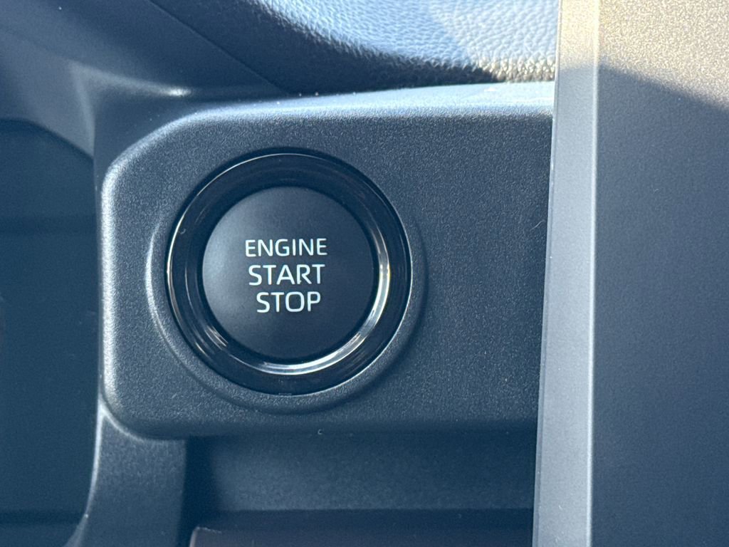 Used 2025 Toyota Tacoma SR5 image 26