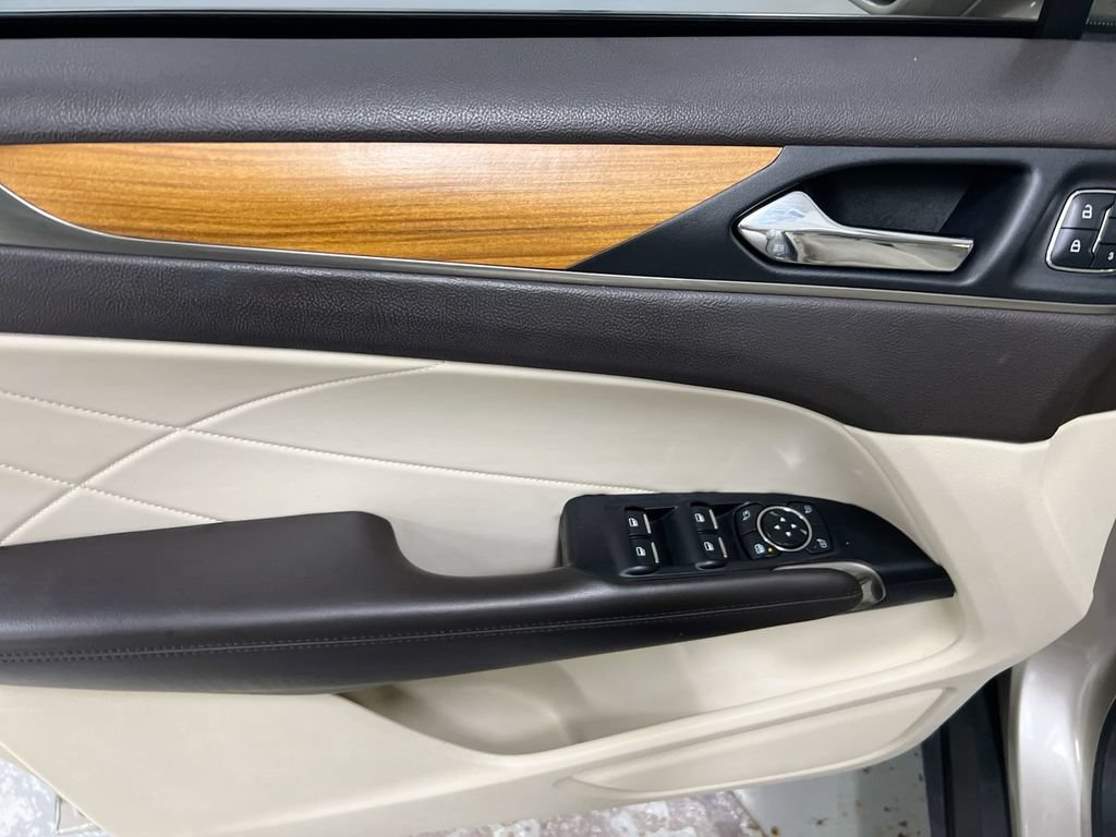 Used 2015 Lincoln MKC FWD w/ Equipment Group 102A Reserve image 22