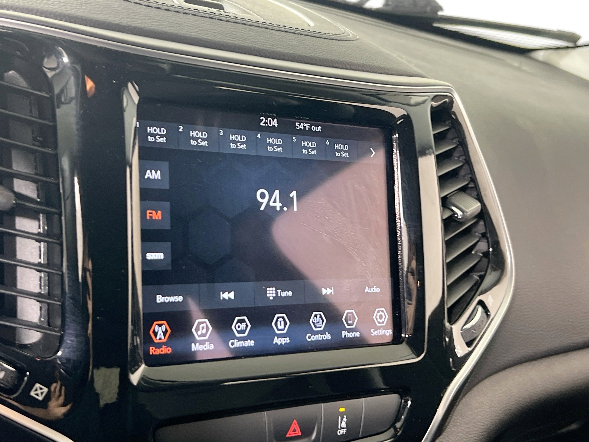 Used 2022 Jeep Cherokee Limited image 14