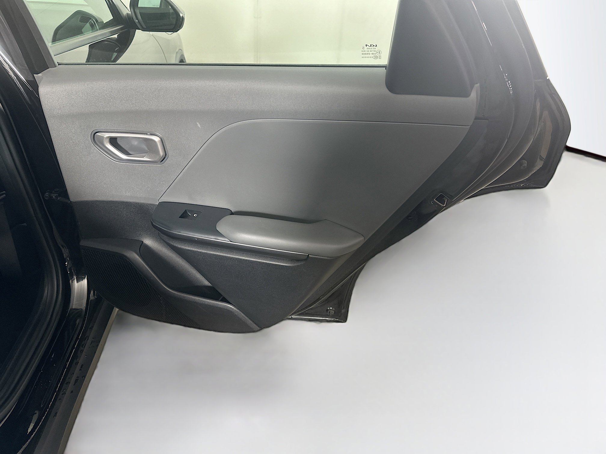 Used 2025 Kia K4 LXS image 28