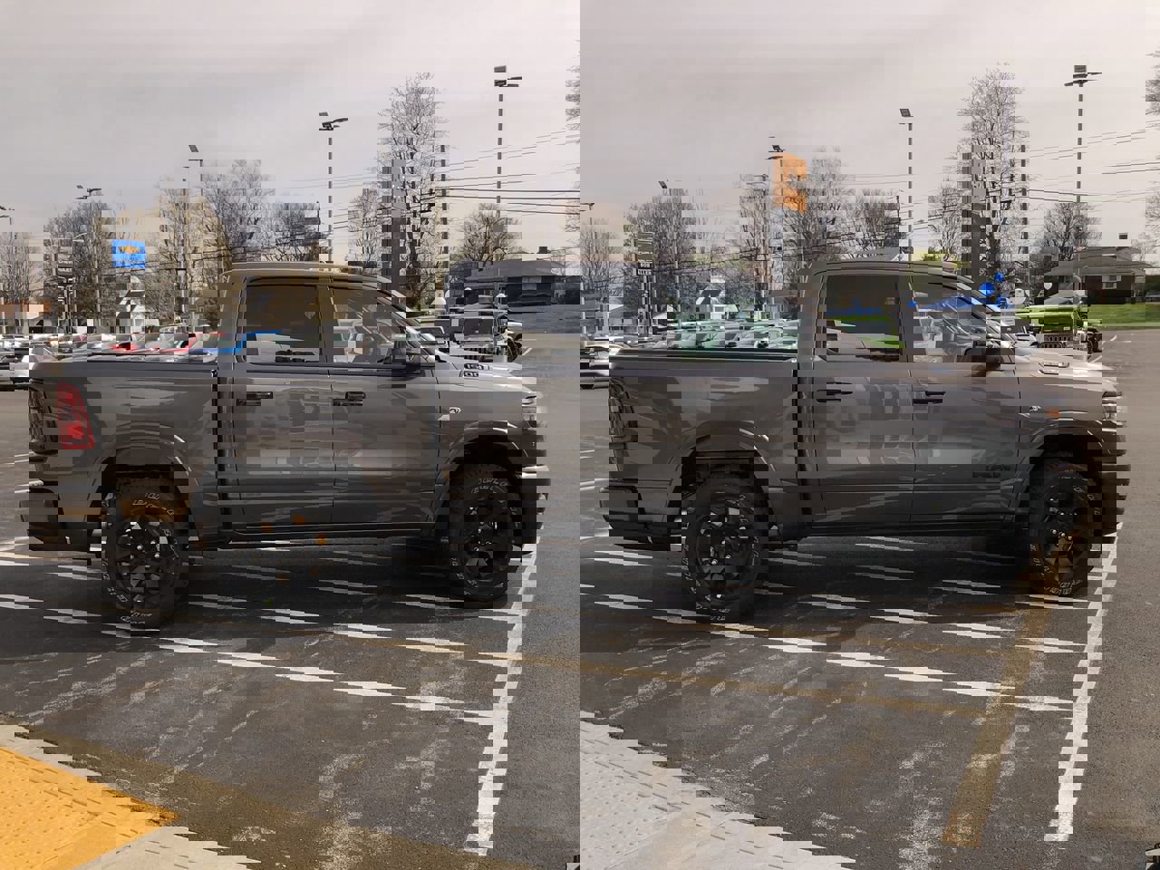 New 2026 RAM 1500 4x4 Crew Cab image 14