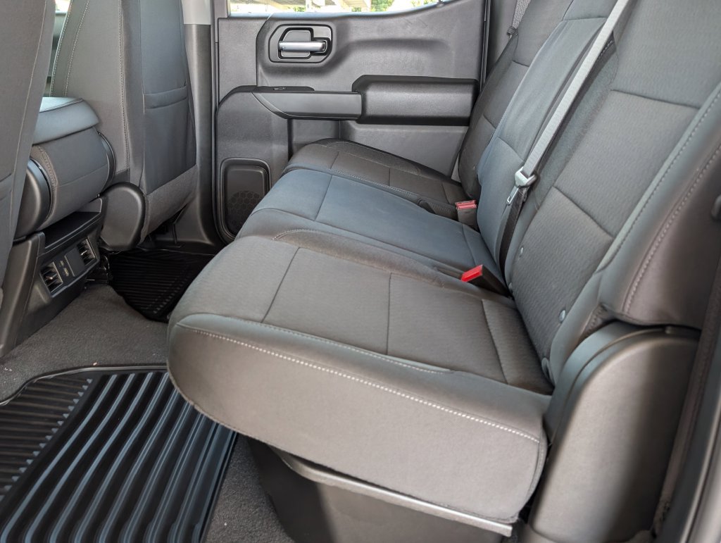 New 2026 Chevrolet Silverado 1500 Custom w/ LPO, Dark Essentials Package RWD image 7