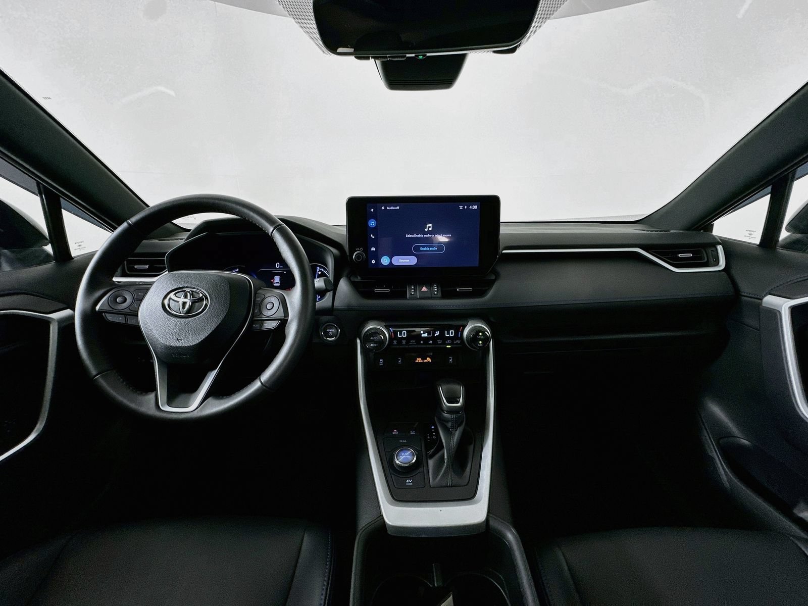 Used 2024 Toyota RAV4 XSE w/ Weather Package AWD/4WD image 14