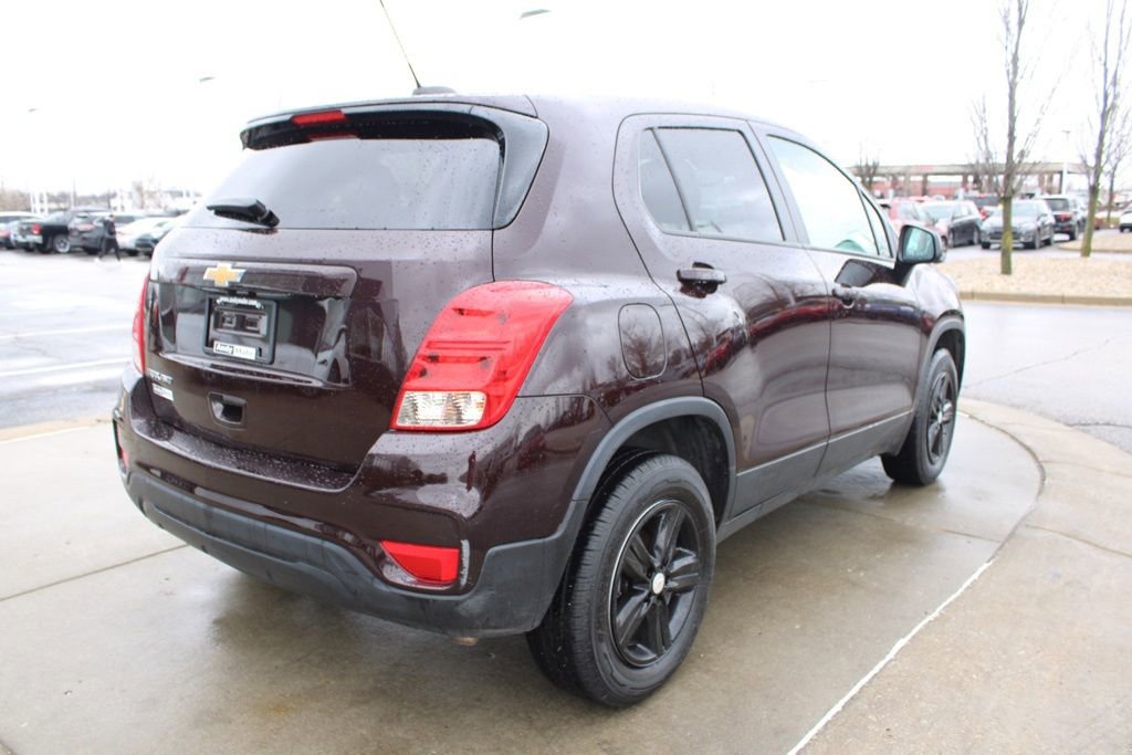 Used 2021 Chevrolet Trax LS w/ Tint and Cruise Package image 7