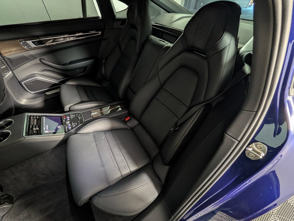 Certified 2022 Porsche Panamera 4 Executive AWD/4WD image 24