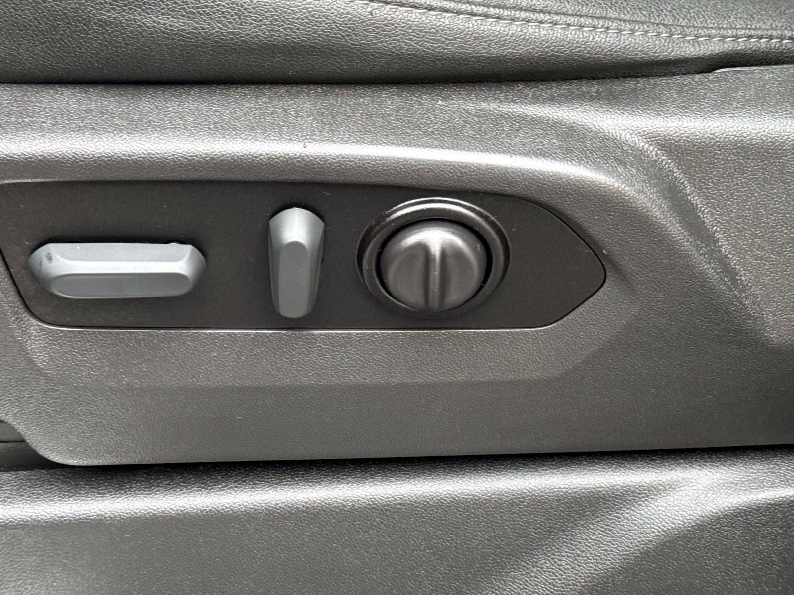 Certified 2021 Chevrolet Silverado 1500 LTZ w/ Z71 Off-Road Package image 19