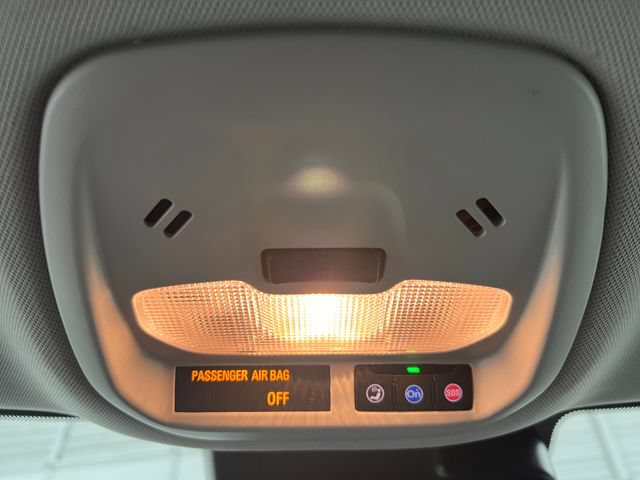 Used 2025 Chevrolet Trax LT FWD image 41