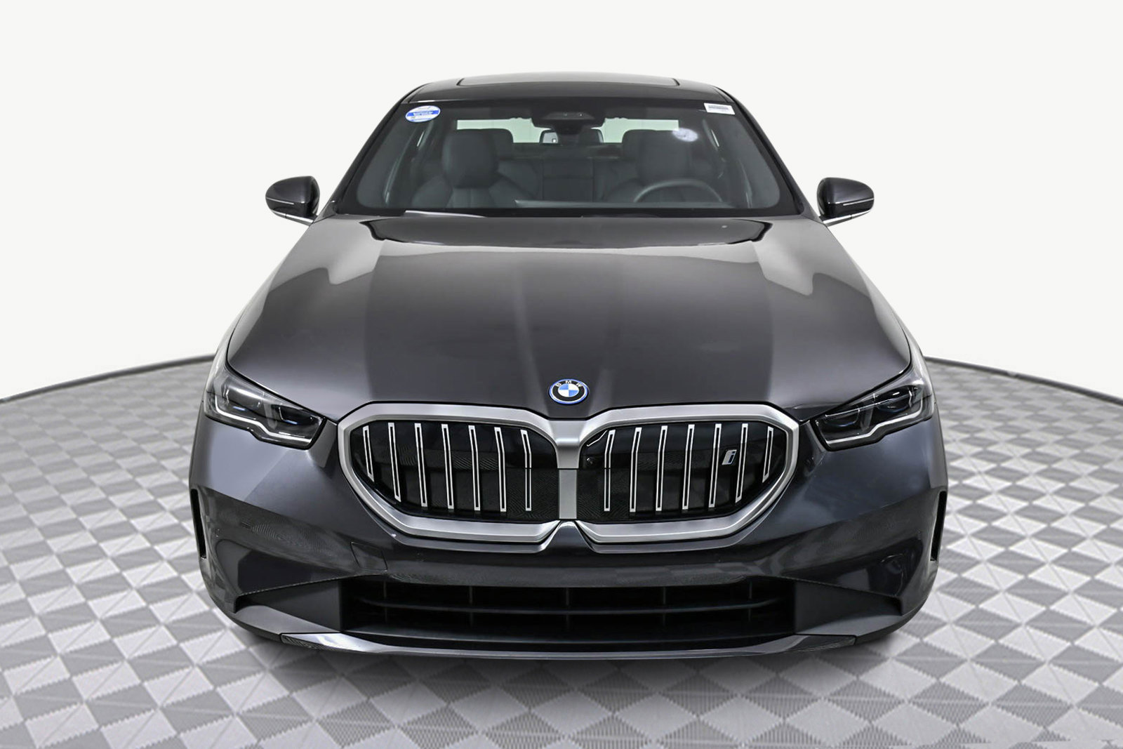 Used 2025 BMW i5 xDrive40 w/ Premium Package image 2