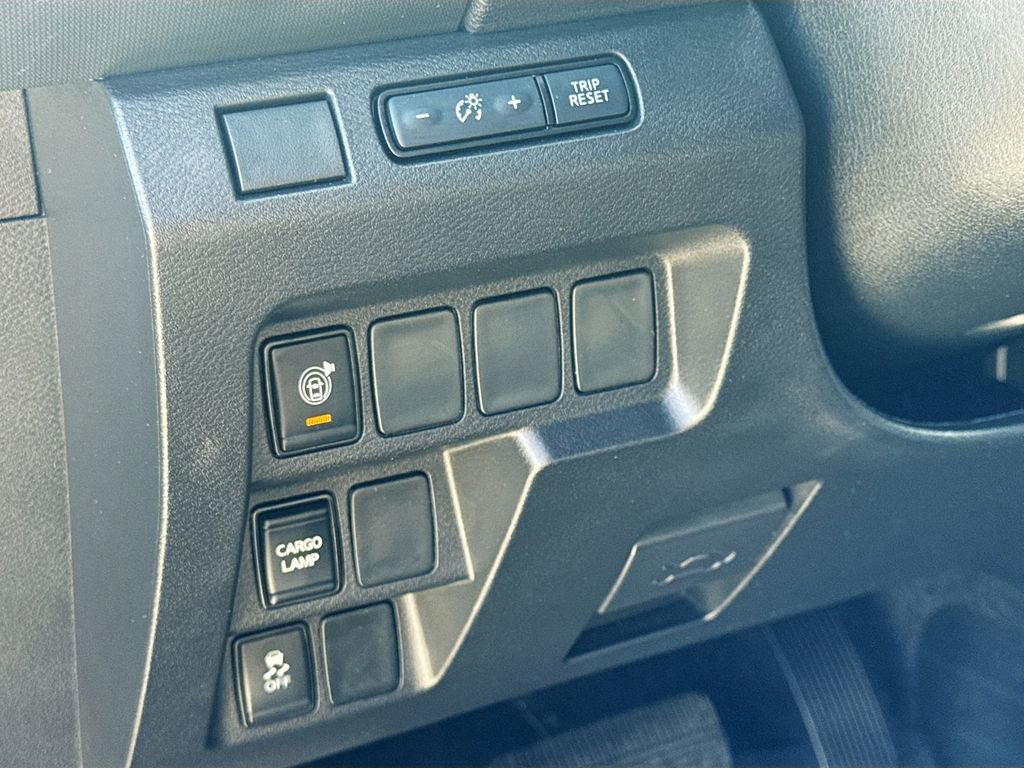 Certified 2024 Nissan Frontier SV w/ Technology Package image 10