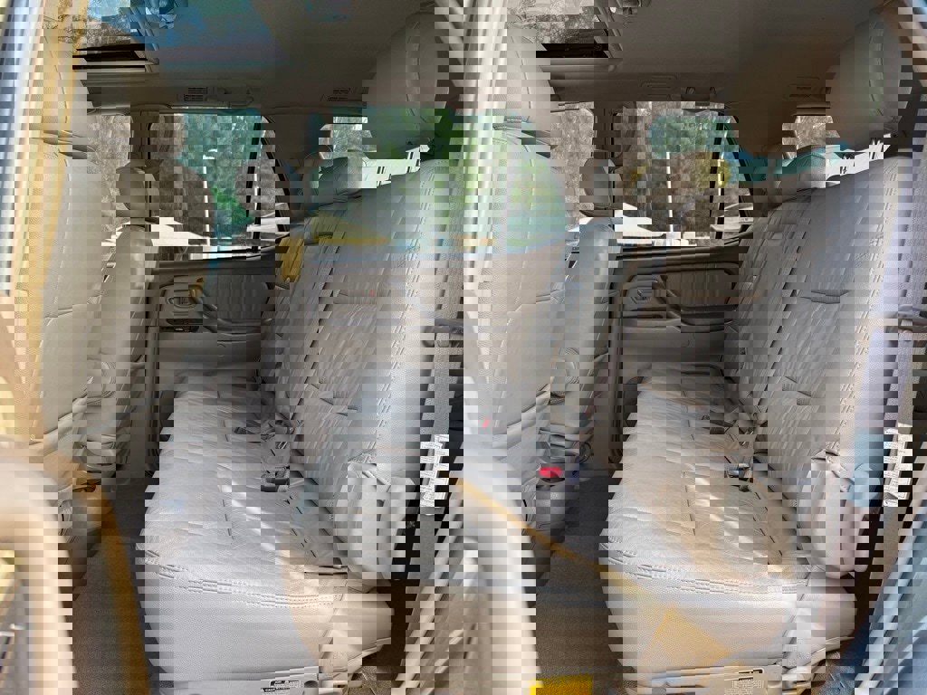 Used 2004 Toyota Sequoia Limited image 10