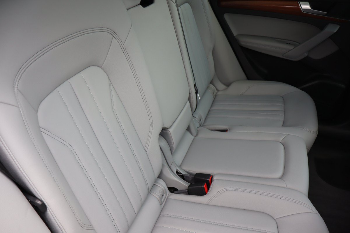 Used 2023 Audi Q5 2.0T Premium Plus w/ Premium Plus Package AWD/4WD image 23