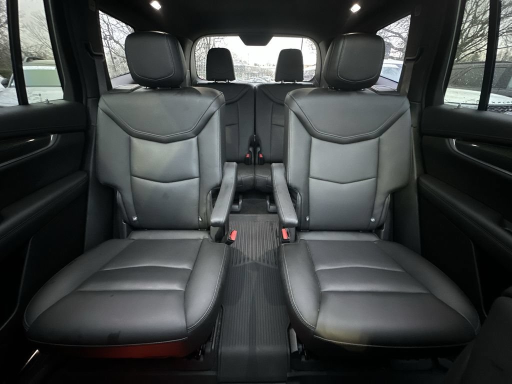 Used 2023 Cadillac XT6 Sport w/ Technology Package AWD/4WD image 23