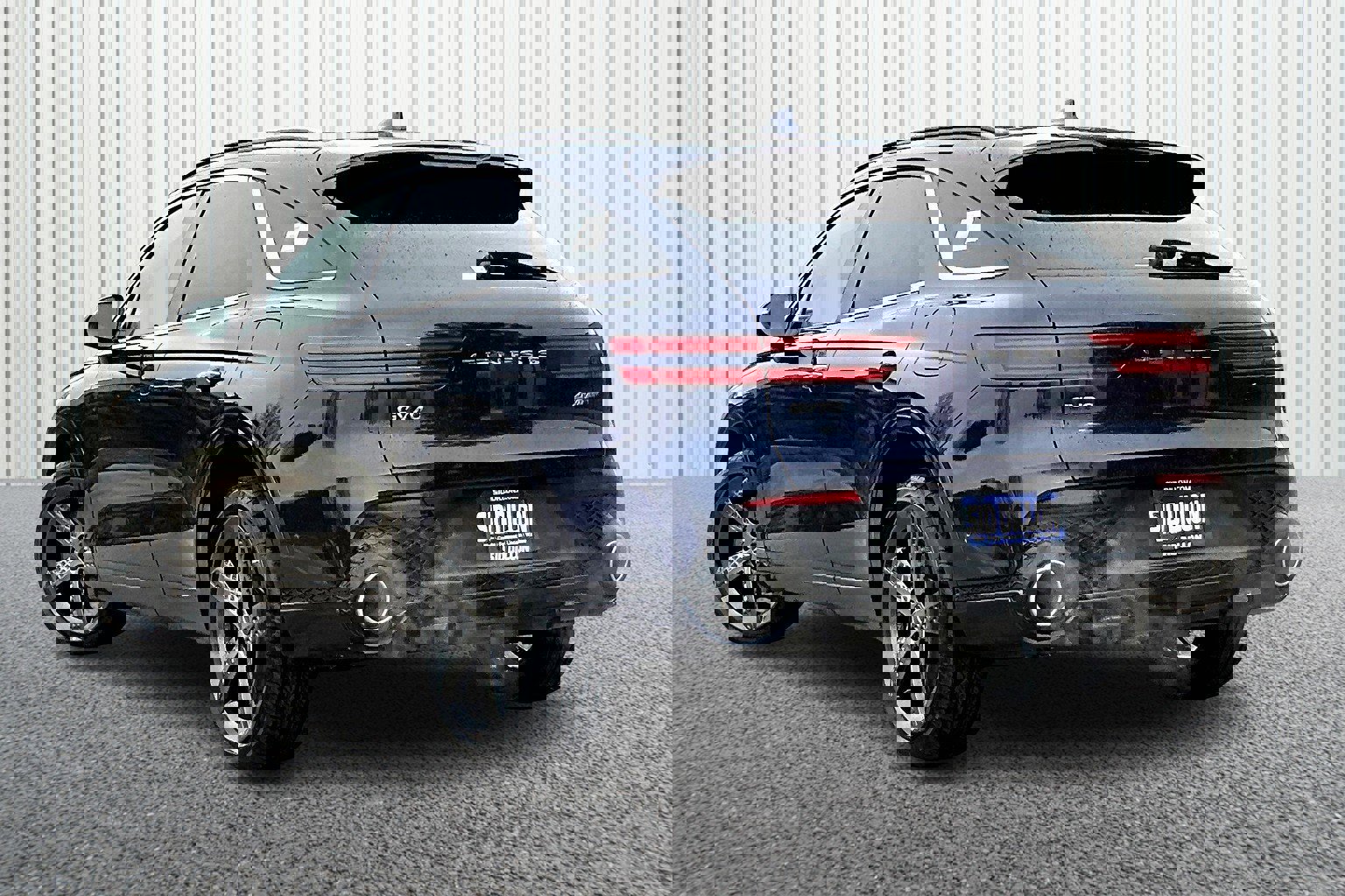 Used 2025 Genesis GV70 3.5T Sport w/ Sport Advanced Package image 3