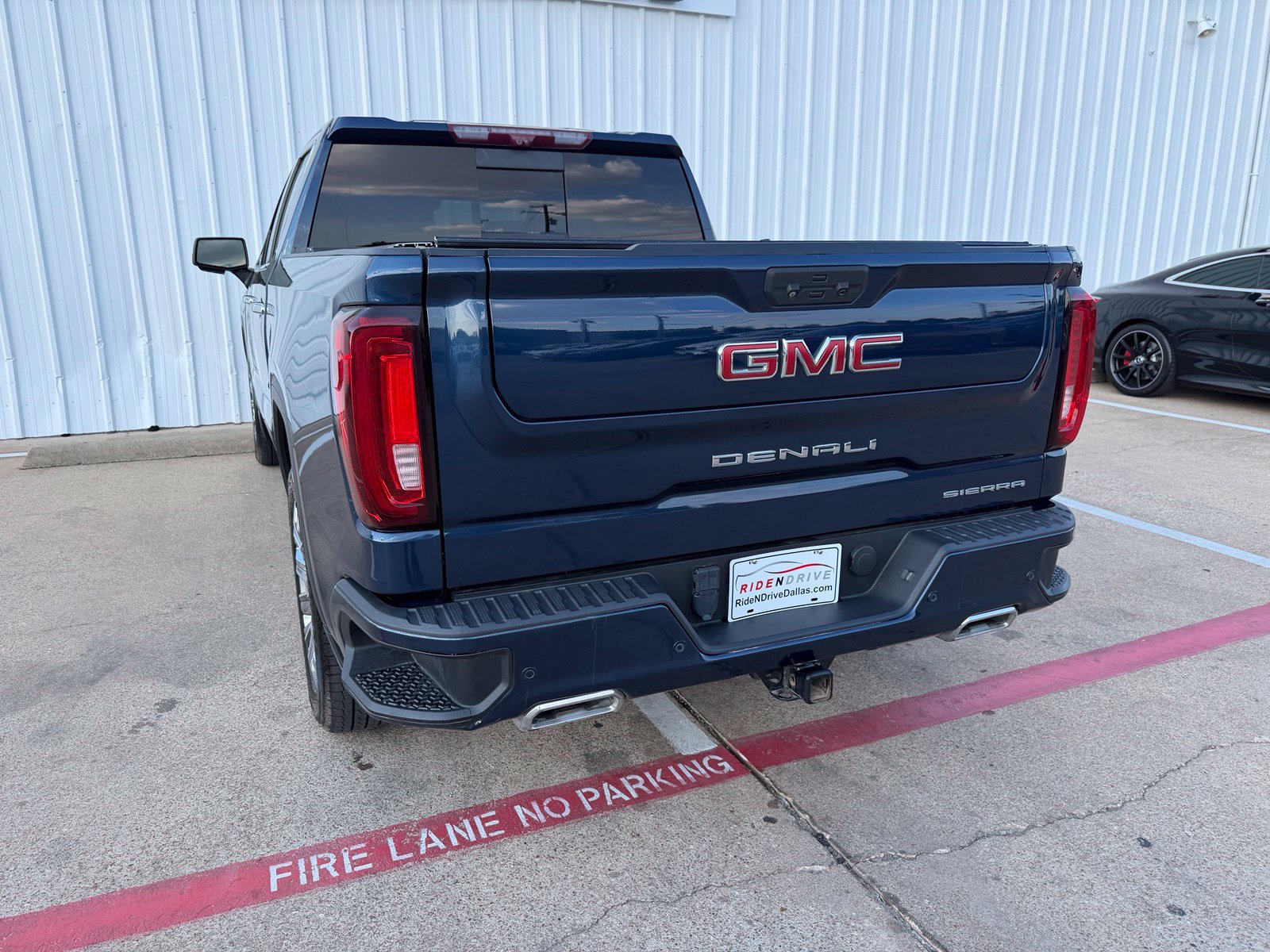Used 2023 GMC Sierra 1500 Denali w/ Denali Reserve Package AWD/4WD image 5