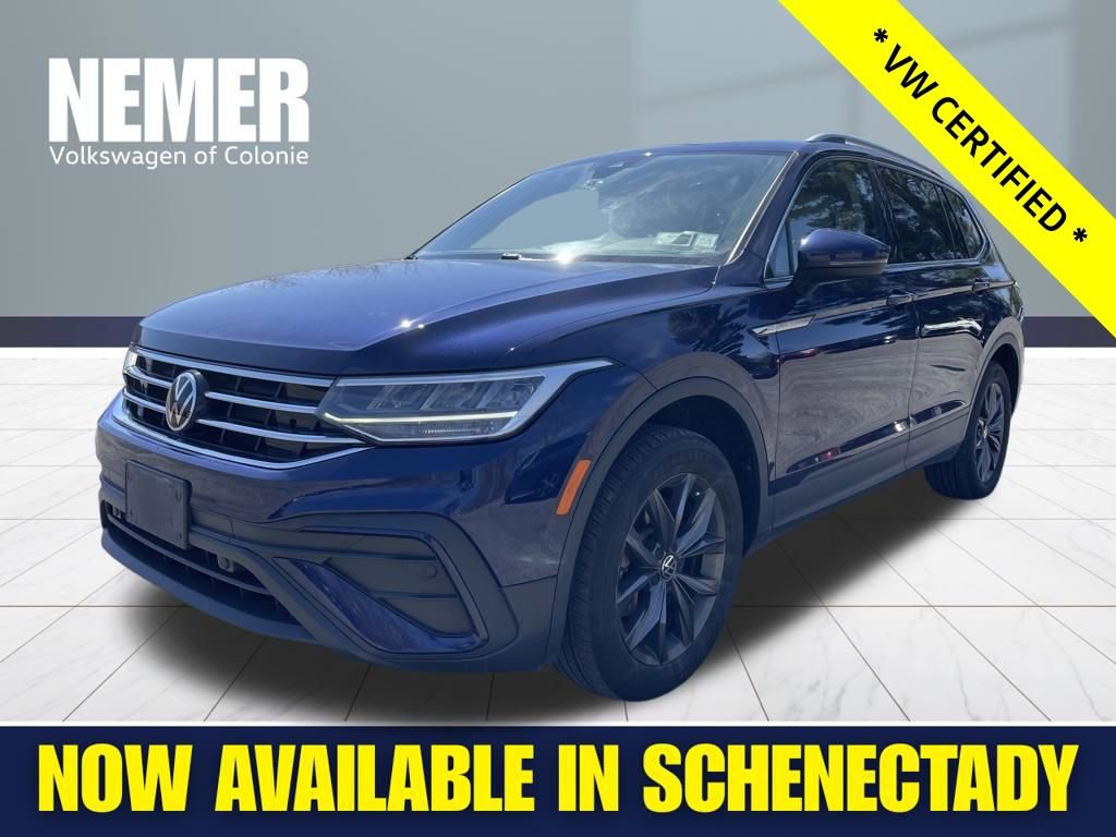 Used 2022 Volkswagen Tiguan SE image 1