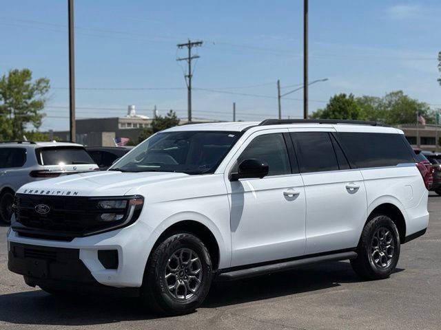 Used 2025 Ford Expedition Max Active AWD/4WD image 42