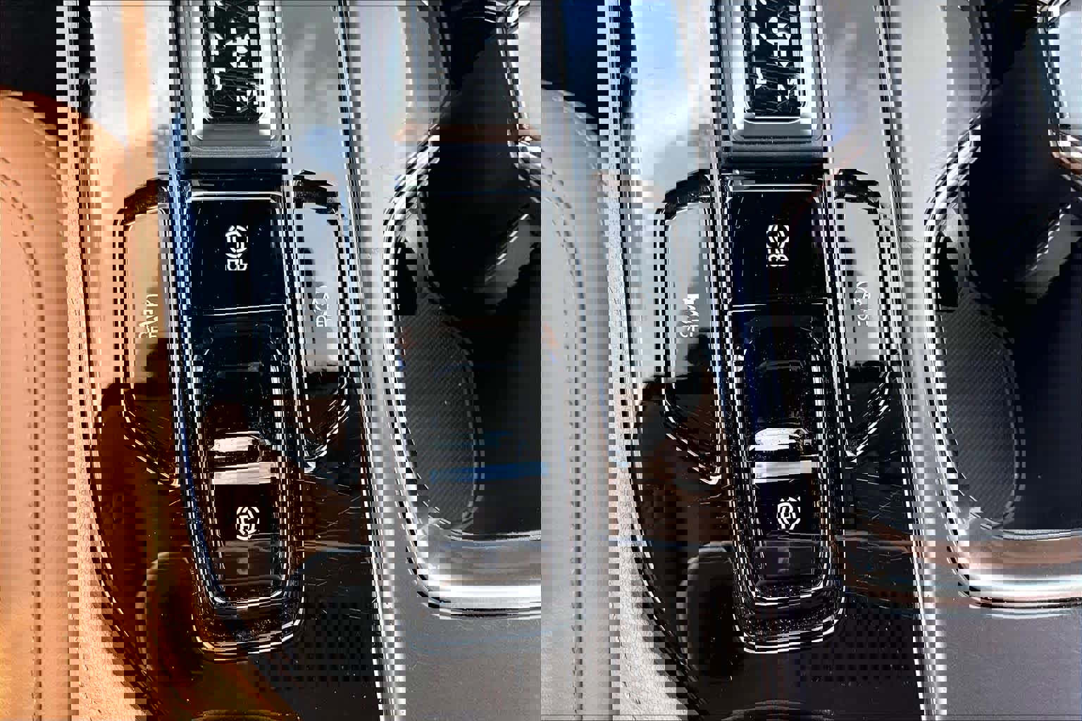 Used 2025 Lexus NX 250 FWD w/ Accessory Package (Z1) image 32