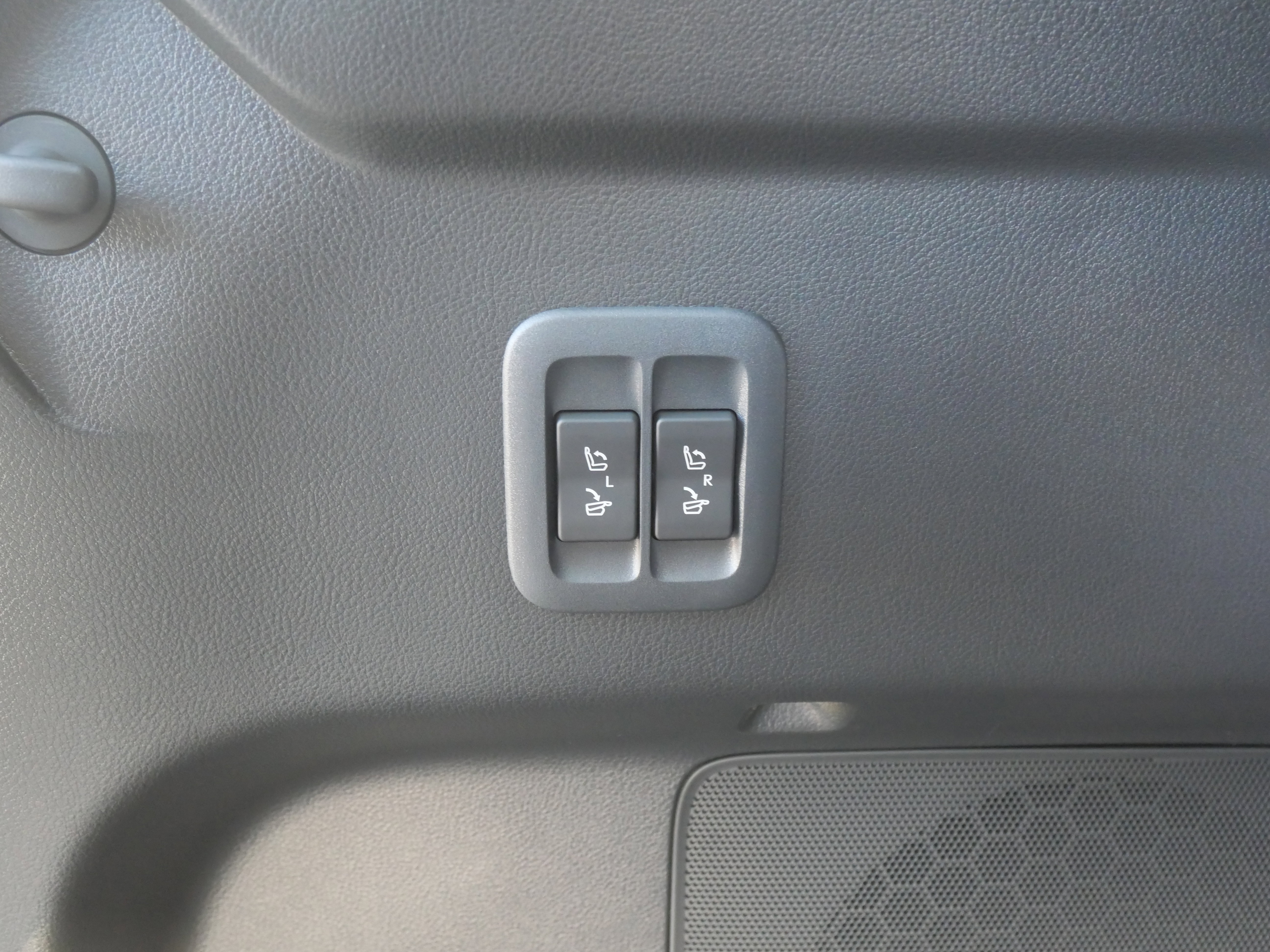 Used 2025 Lexus TX 500h AWD image 9