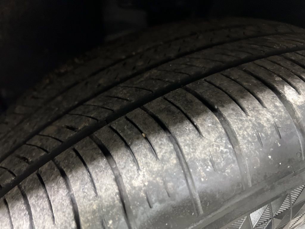 Used 2025 Volkswagen Atlas Cross Sport SE image 35