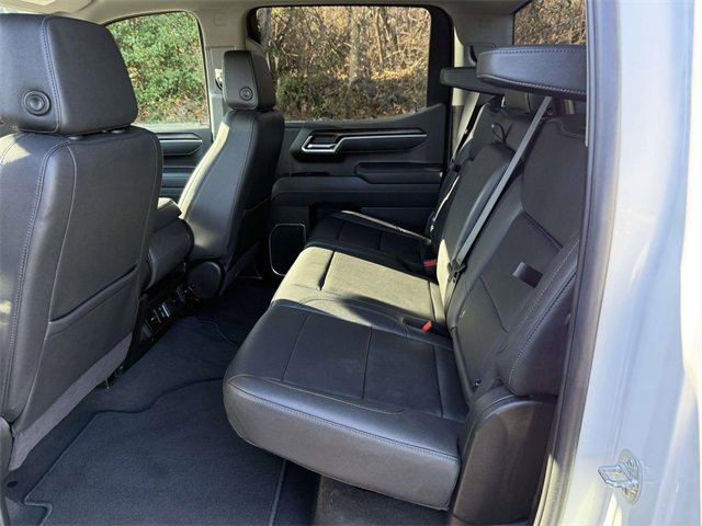 Certified 2025 GMC Sierra 1500 SLT image 11
